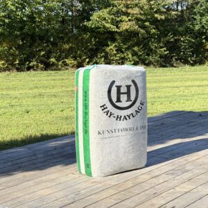 Kunsttørret hø  (12 kg) - stk